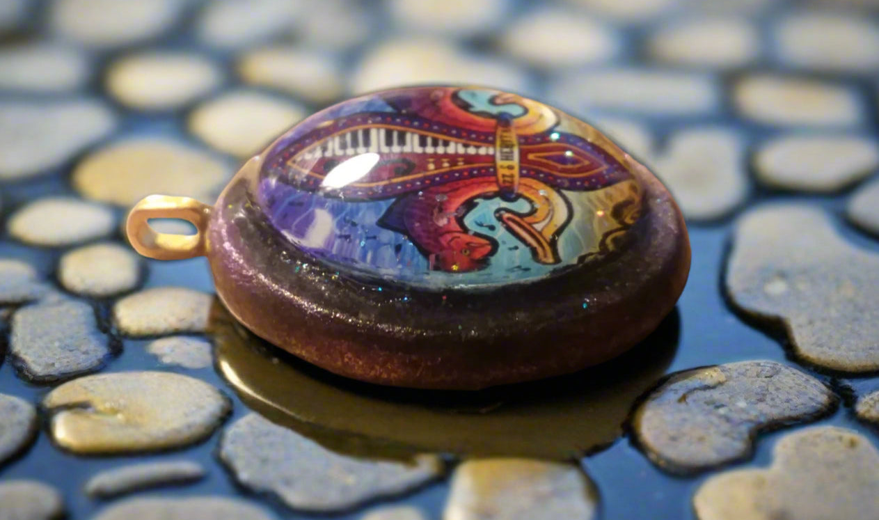 Jazz Fish Fleur Di Lis Pendant